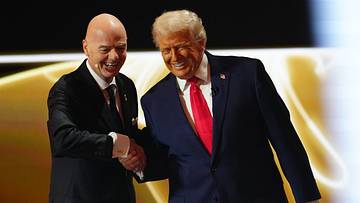 Gianni Infantino und Donald Trump inszenieren sich in der Öffentlichkeit als beste Freunde