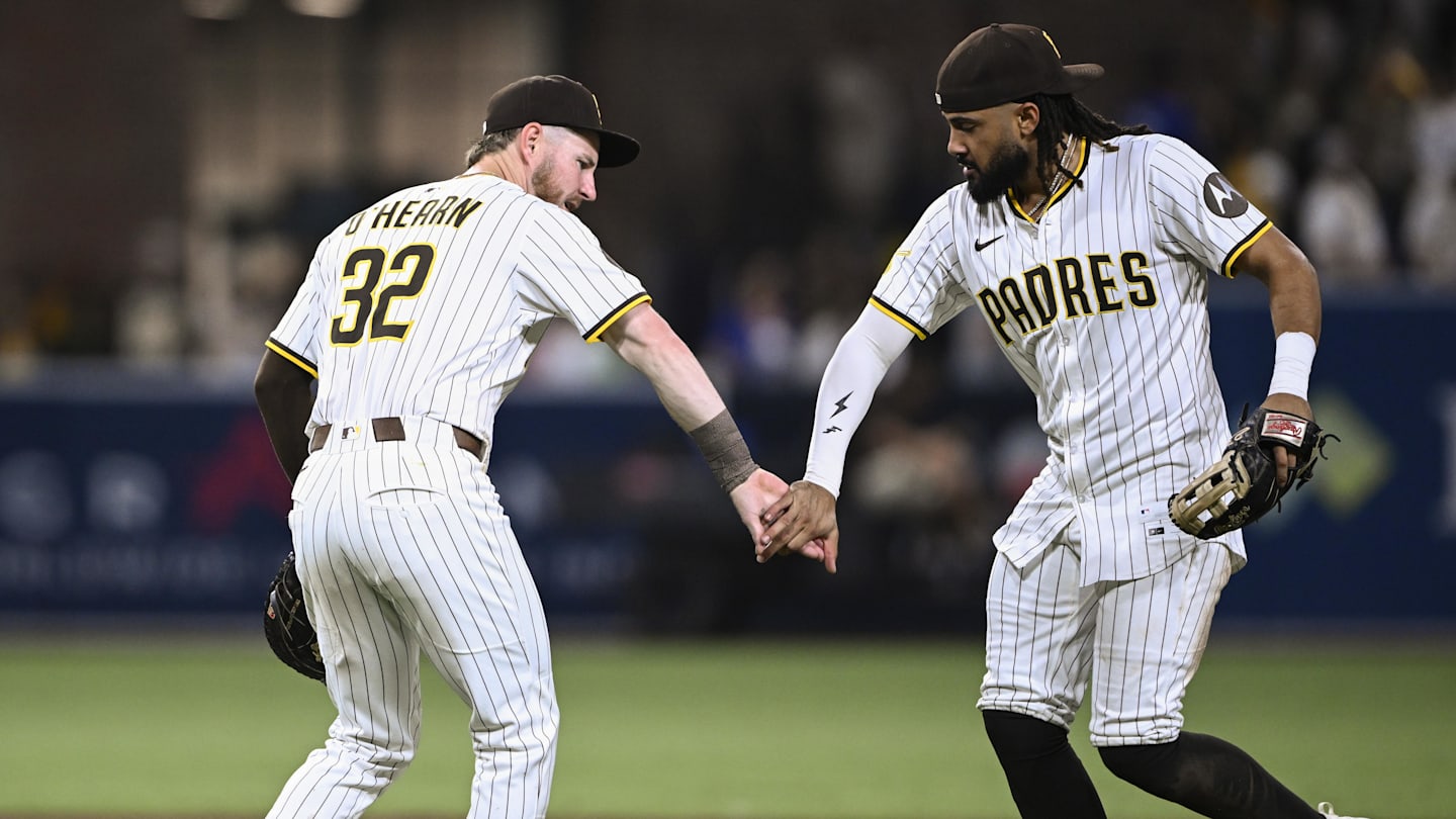 Padres Maintain Wild Card Lead Amid NL West Division Hunt