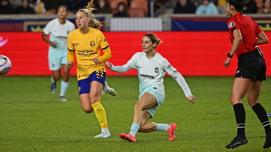 Esther González of Gotham FC