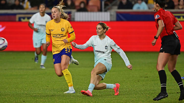 Esther González of Gotham FC