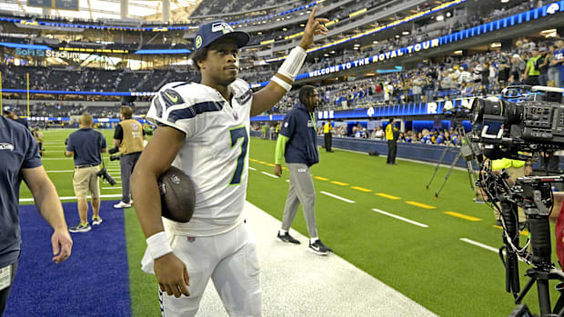Seattle Seahawks quarterback Geno Smith (7) leaves the field following the game against the Los Angeles Rams at SoFi Stadium