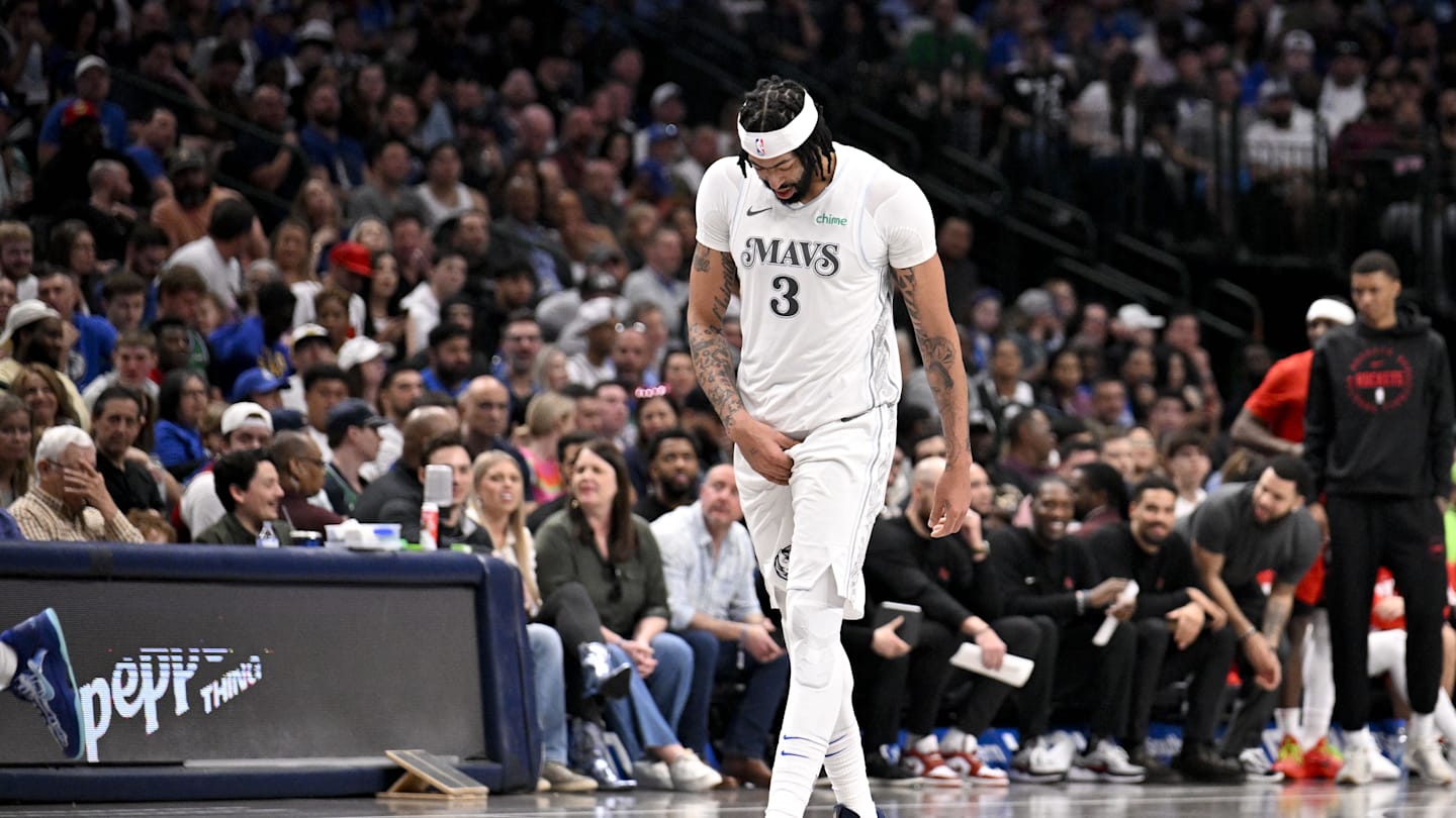 NBA Fans React to Anthony Davis’ Injury Status for Kings-Mavericks