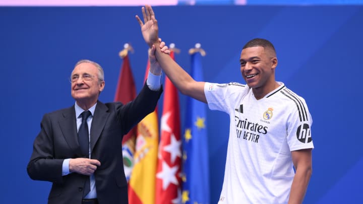 Florentino Pérez a pu présenter Kylian Mbappé ce mardi.