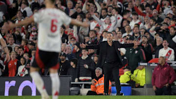 FBL-LIBERTADORES-RIVER-COLOCOLO