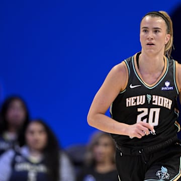 New York Liberty guard Sabrina Ionescu paid homage to Spike Lee with her Nike sneakers.