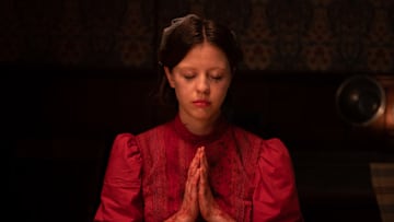 PEARL. (L-R) Mia Goth - Credit: Christopher Moss