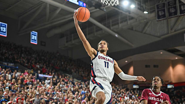 Gonzaga Bulldogs senior Nolan Hickman.