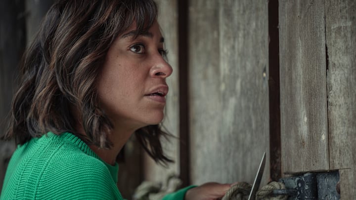 Cush Jumbo in Stay Close