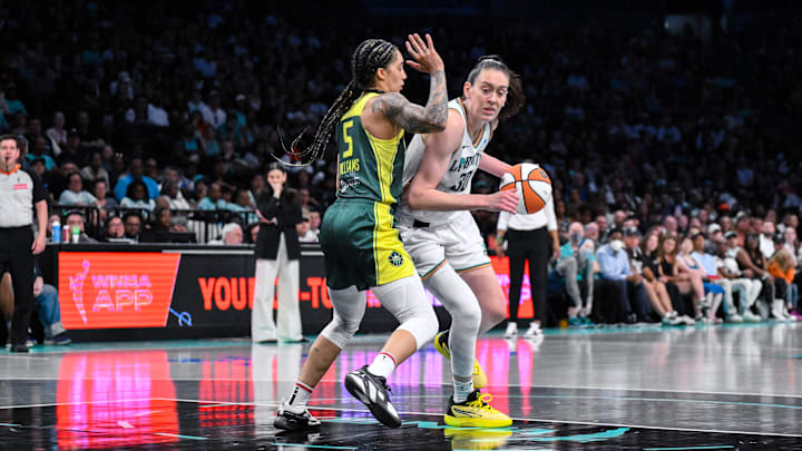 Jul 6, 2025; Brooklyn, New York, USA; New York Liberty forward Breanna Stewart (30) tries to drive past Seattle Storm forward Gabby Williams (5) during the second half at Barclays Center. Mandatory Credit: John Jones-Imagn Images Jul 6, 2025; Brooklyn, New York, USA; New York Liberty forward Breanna Stewart (30) tries to drive past Seattle Storm forward Gabby Williams (5) during the second half at Barclays Center. Mandatory Credit: John Jones-Imagn Images