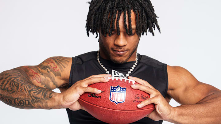 Running back Omarion Hampton