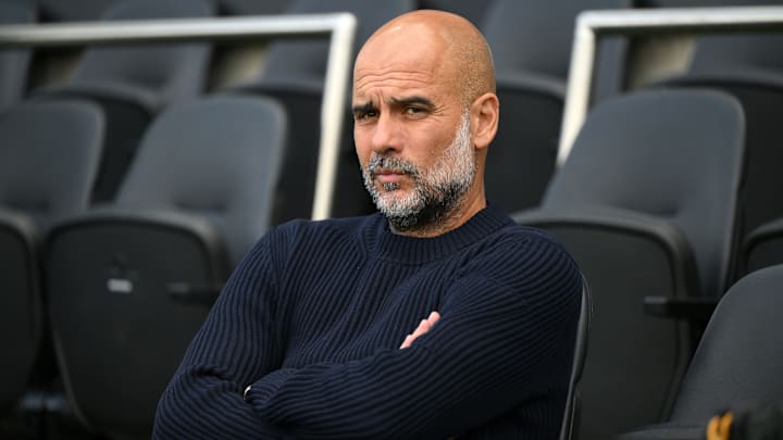 Pep Guardiola vient d'annoncer le départ d'un joueur de Manchester City. Pep Guardiola vient d'annoncer le départ d'un joueur de Manchester City.