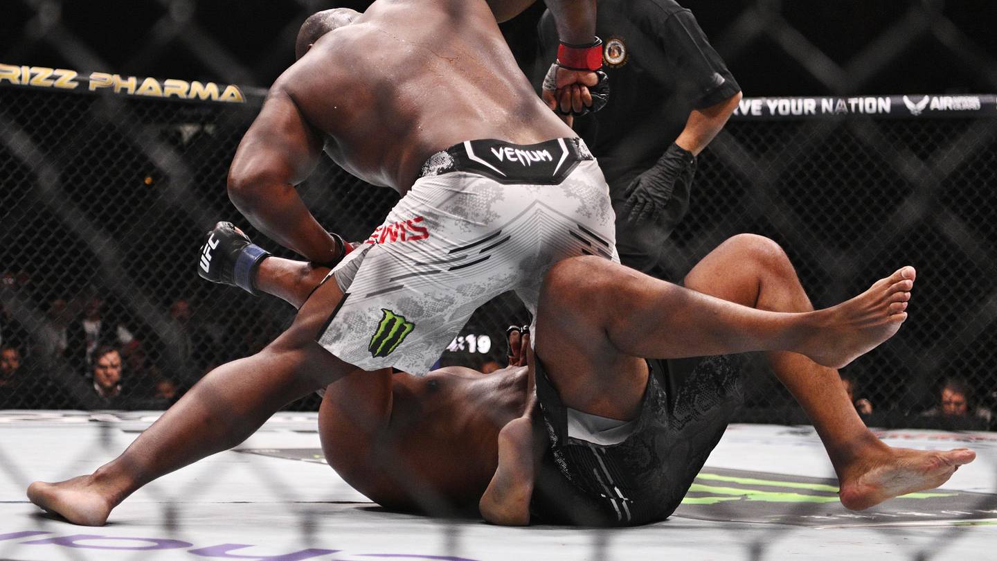 UFCセントルイスが史上最大の「ファイトナイト」に、ロマチェンコが力を発揮