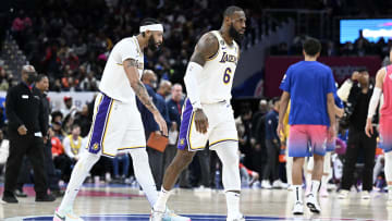 Anthony Davis y LeBron James deben ser determinantes para los Lakers ante los Spurs