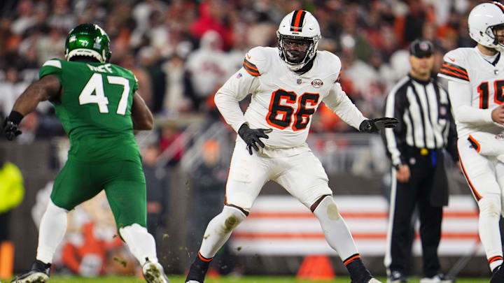 New York Jets v Cleveland Browns