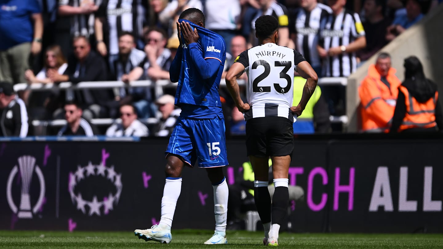 Chelsea suffer potentially season-defining Nicolas Jackson red card blow