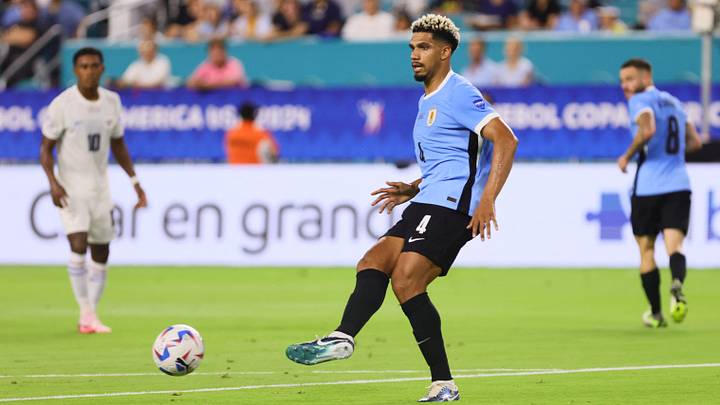 Jun 23, 2024; Miami, FL, USA; Uruguay defender Ronald Araujo (4) passes the ball against Panama in the first half during the group stage of Copa America at Hard Rock Stadium. Mandatory Credit: Sam Navarro-USA TODAY Sports
