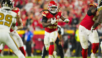 Kareem Hunt runs the ball
