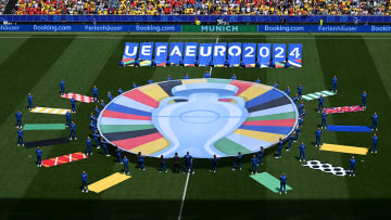 16 équipes se qualifieront pour les huitièmes de finales