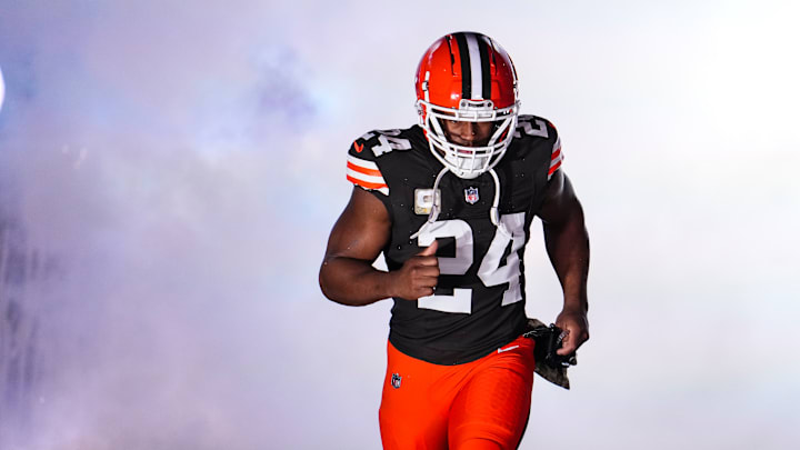 Pittsburgh Steelers v Cleveland Browns