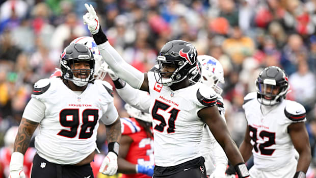will-anderson-texans-celebrate-sack