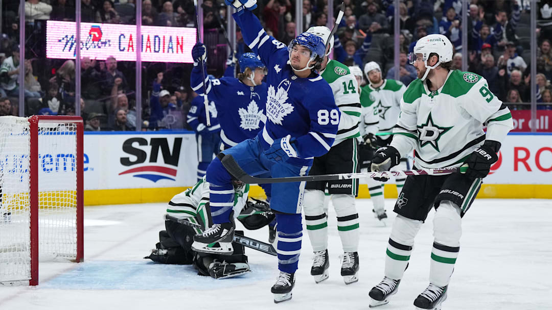 Oct 20, 2022; Toronto, Ontario, CAN; Toronto Maple Leafs left wing Nicholas Robertson (89) scores a goal against the Dallas Stars during the third period at Scotiabank Arena. Mandatory Credit: Nick Turchiaro-Imagn Images