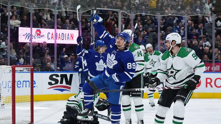 Oct 20, 2022; Toronto, Ontario, CAN; Toronto Maple Leafs left wing Nicholas Robertson (89) scores a goal against the Dallas Stars during the third period at Scotiabank Arena. Mandatory Credit: Nick Turchiaro-Imagn Images