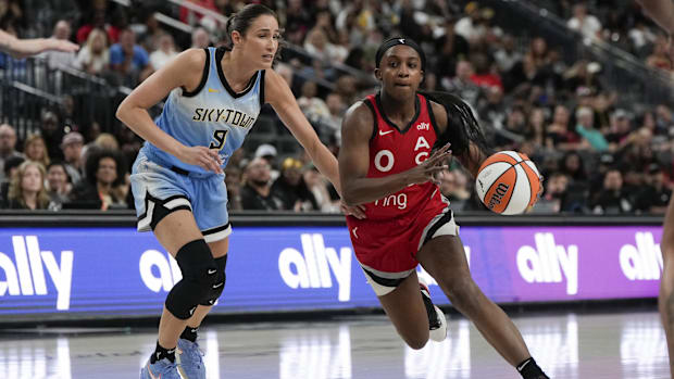 The Chicago Sky were outscored 24-15 in the first quarter on Sunday against the Las Vegas Aces. That led to a 32nd loss.