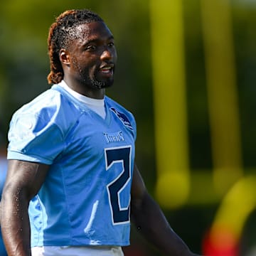 Tennessee Titans running back Tyjae Spears suffered a high-ankle sprain in Saturday night's preseason contest against the Tampa Bay Buccaneers.