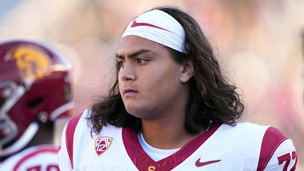 USC Trojans offensive lineman Elijah Paige (72) during halftime against the California Golden Bears