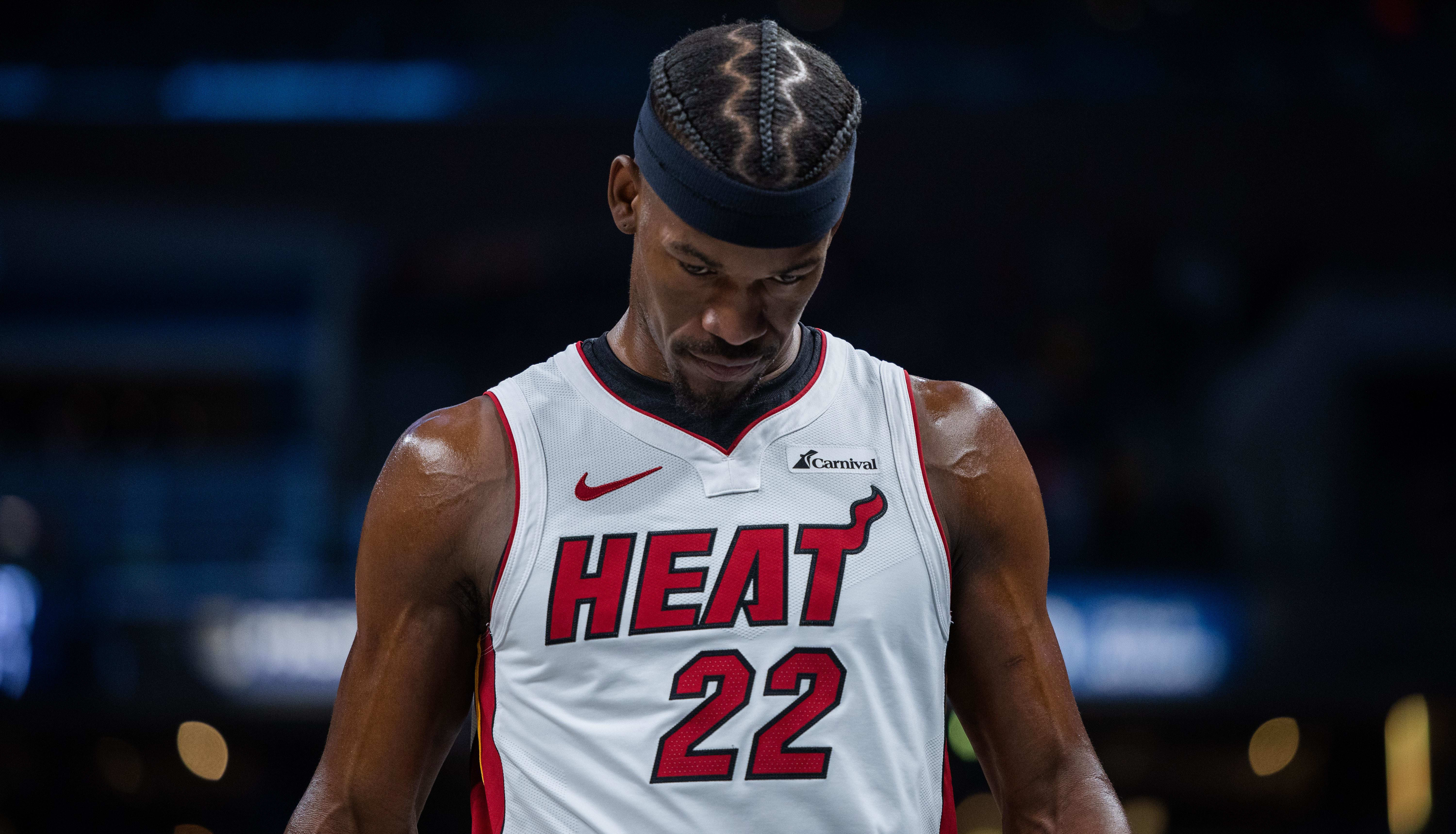 Miami Heat Receive Devastating News on Jimmy Butler’s Knee Injury