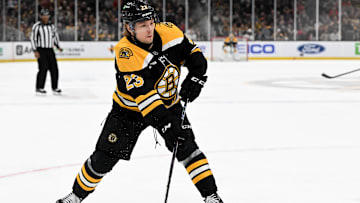 Chicago Blackhawks v Boston Bruins
