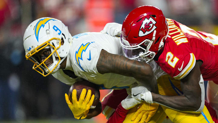 The Atlanta Falcons are signing veteran wide receiver DJ Chark.