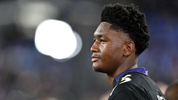 New Orleans Pelicans center Derik Queen (22).