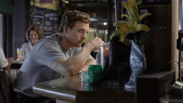 Patrick Gibson as Dexter Morgan in Dexter: Original Sin episode 3, season 1, streaming on Paramount+ with SHOWTIME, 2024. Photo Credit: Patrick Wymore/Paramount+ with SHOWTIME.