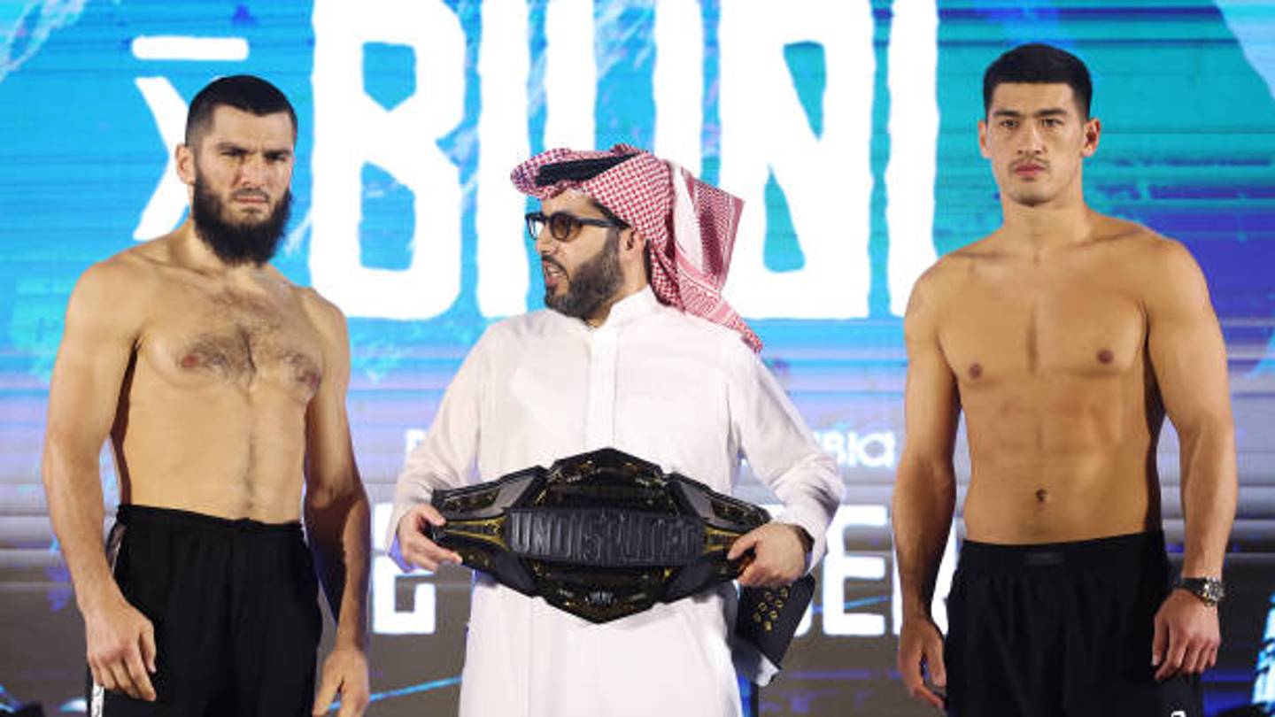 Boxing Schedule (Feb 17-23): Dates & Times For Beterbiev vs Bivol, Dubois vs Parker & More