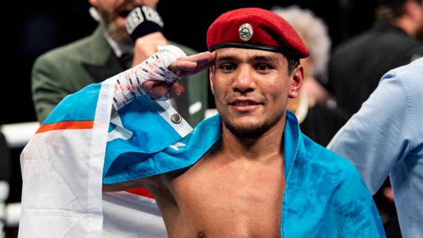 Murodjon Akhmadaliev Reigns Over Ricardo Espinoza Stopping Him In The Third Round