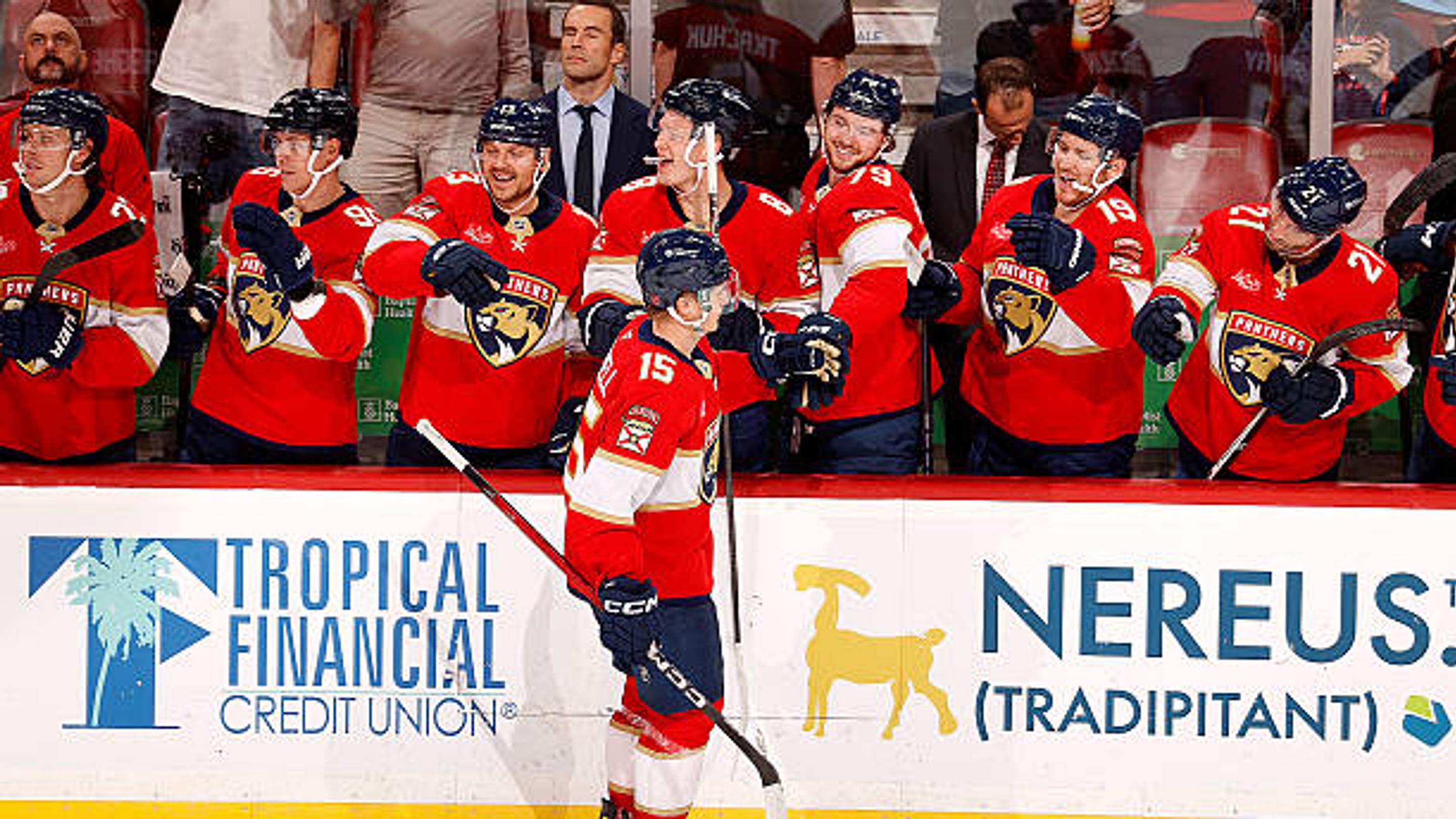 Panthers Cap October with Hat Trick in 5-2 Win Over Jets