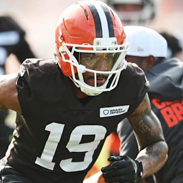 Jul 26, 2025; Berea, OH, USA; Cleveland Browns wide receiver Cedric Tillman (19) runs a drill during training camp at CrossCountry Mortgage Campus. Mandatory Credit: Ken Blaze-Imagn Images