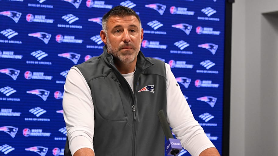 Vrabel helped preside over his first draft as Patriots head coach in April | Eric Canha-Imagn Images