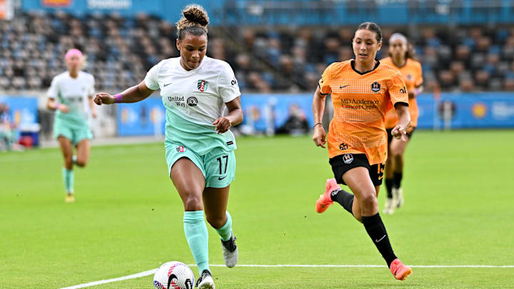 May 5, 2024; Houston, Texas, USA; Kansas City Current forward Michelle Cooper (17) controls the ball against the Houston Dash during the second half at Shell Energy Stadium. Mandatory Credit: Maria Lysaker-USA TODAY Sports
