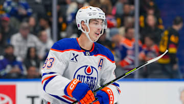 Edmonton Oilers v Vancouver Canucks