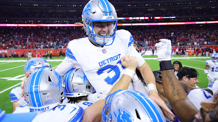 Jake Bates adds to Lions' award haul after clutch performance in Week 10