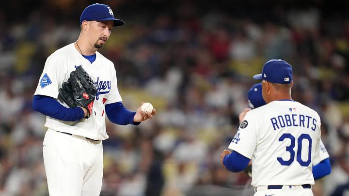 MLB Insiders Question Dave Roberts' Decision in Dodgers' Loss to Pirates