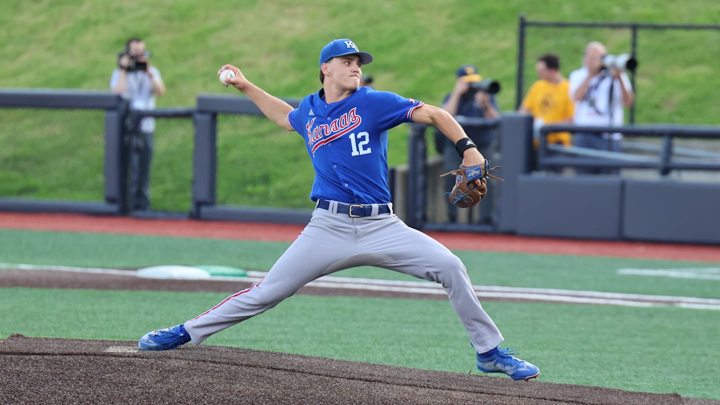 Kansas Baseball Secures 40th Win Shuts Out No. 14 West Virginia