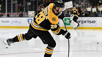 Chicago Blackhawks v Boston Bruins