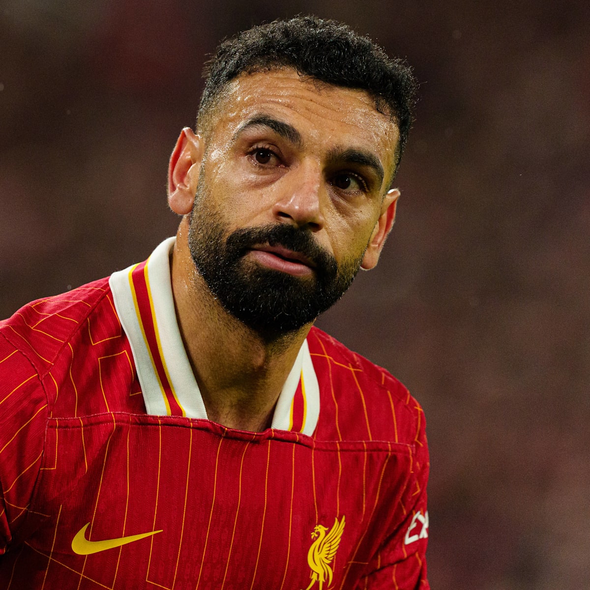 Mohamed Salah is one of the premier players in world football today. His current contract with Liverpool, signed in 2022, is set to expire in just over a year. This has led many to speculate whether he will renew or seek opportunities elsewhere. The uncertainty has fueled discussions among fans and analysts alike.