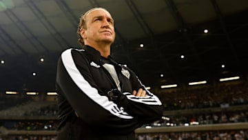 Treinador, por enquanto, evita falar sobre o assunto