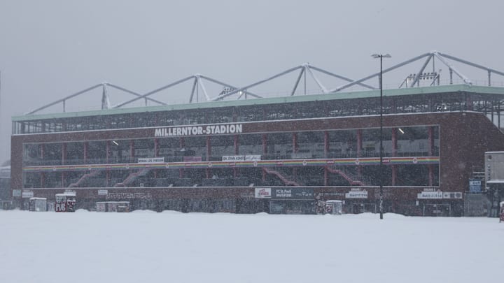 Schneemassen am Millerntor