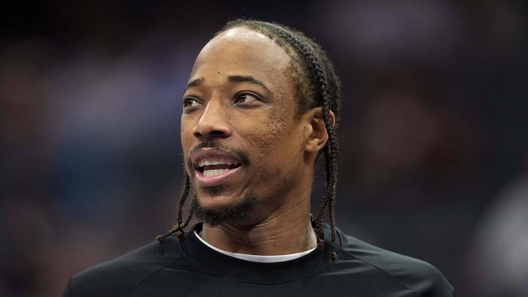 Apr 5, 2026; Sacramento, California, USA; Sacramento Kings guard DeMar DeRozan (10) before the game against the LA Clippers at Golden 1 Center. Mandatory Credit: Darren Yamashita-Imagn Images Apr 5, 2026; Sacramento, California, USA; Sacramento Kings guard DeMar DeRozan (10) before the game against the LA Clippers at Golden 1 Center. Mandatory Credit: Darren Yamashita-Imagn Images