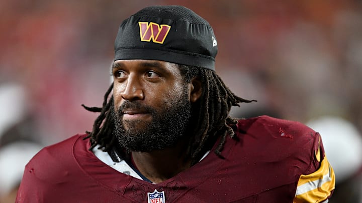 Washington Commanders defensive end Deatrich Wise Jr.